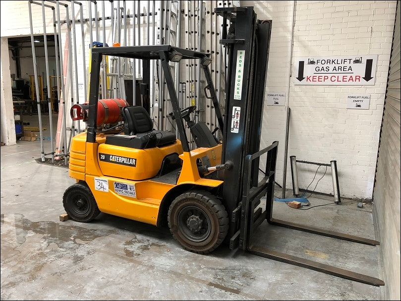 Catalogo De Peças CATERPILLAR - GP20 MC - Empilhadeira