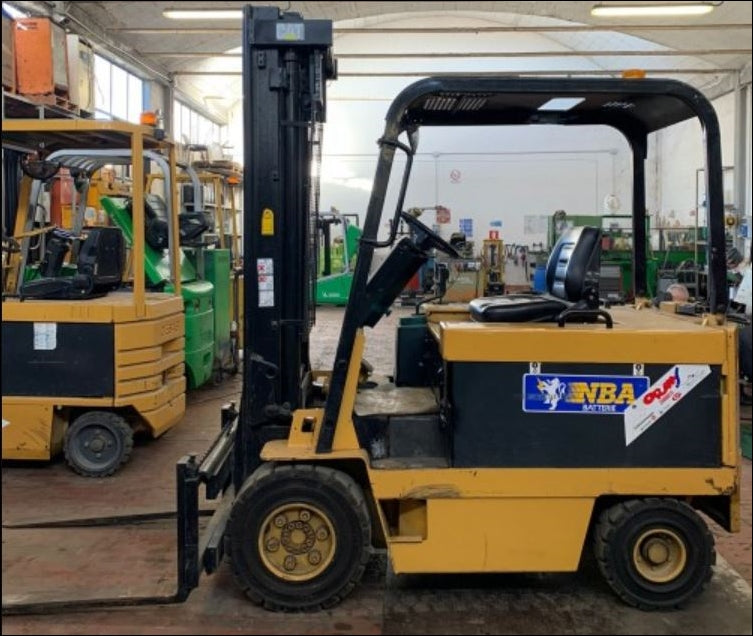 Catalogo De Peças CATERPILLAR - F40D P - Empilhadeira