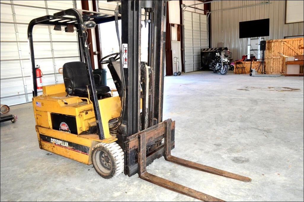 Catalogo De Peças CATERPILLAR - FC40 - Empilhadeira