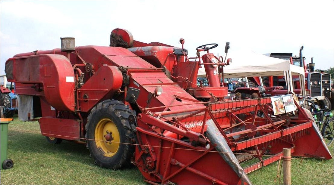Catalogo De Peças MASSEY FERGUSON - MF 99 - COMBINE - Colheitadeira