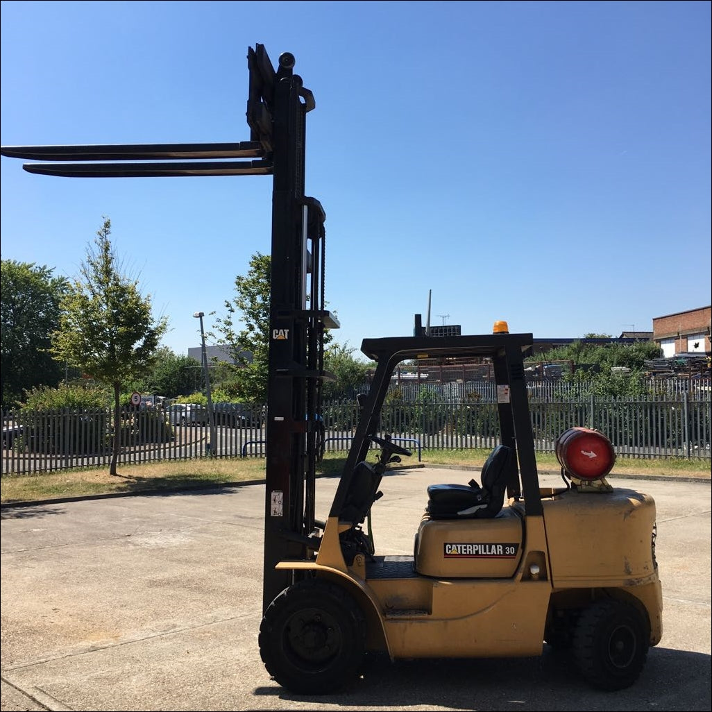 Catalogo De Peças CATERPILLAR - GP30K FC - Empilhadeira