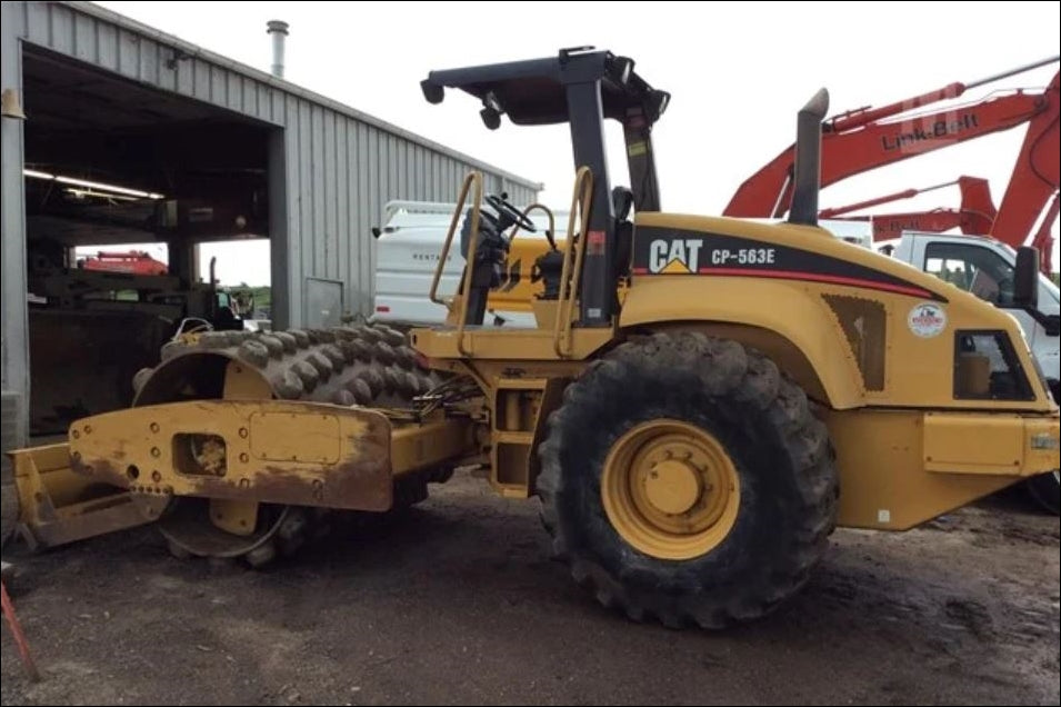 CATALOGO DE PEÇAS CATERPILLAR - CP-563E - ROLO COMPACTADOR VIBRATÓRIO EM PDF