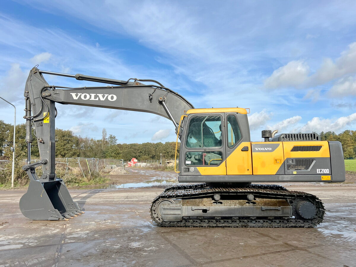 CATALOGO DE PEÇAS ESCAVADEIRA VOLVO - EC210D