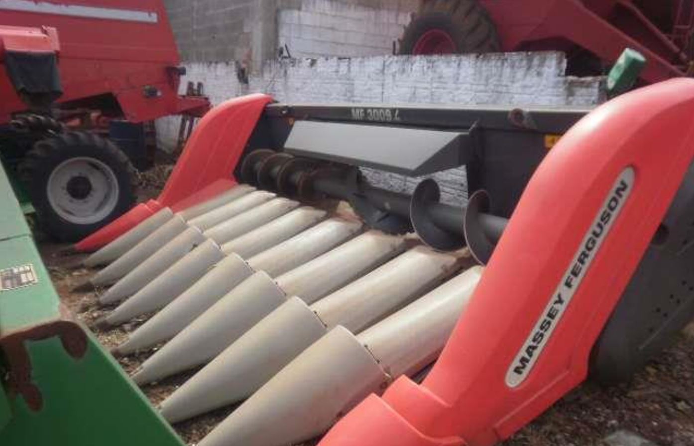 MANUAL DO OPERADOR MASSEY FERGUSON - MF3000 MFL MFM MF CYCLONE