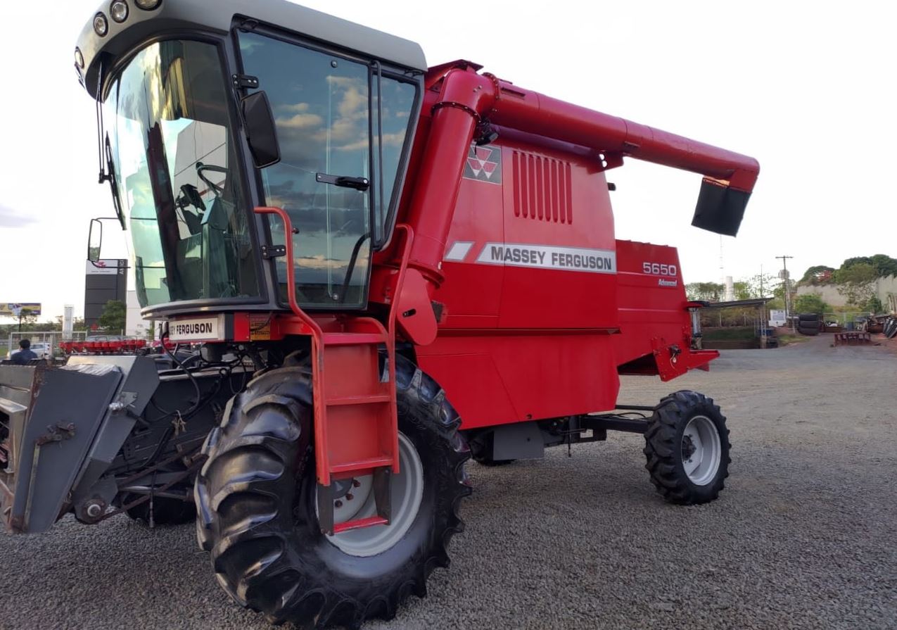 MANUAL DO OPERADOR MASSEY FERGUSON - MF5650 ADVANCED - 2013