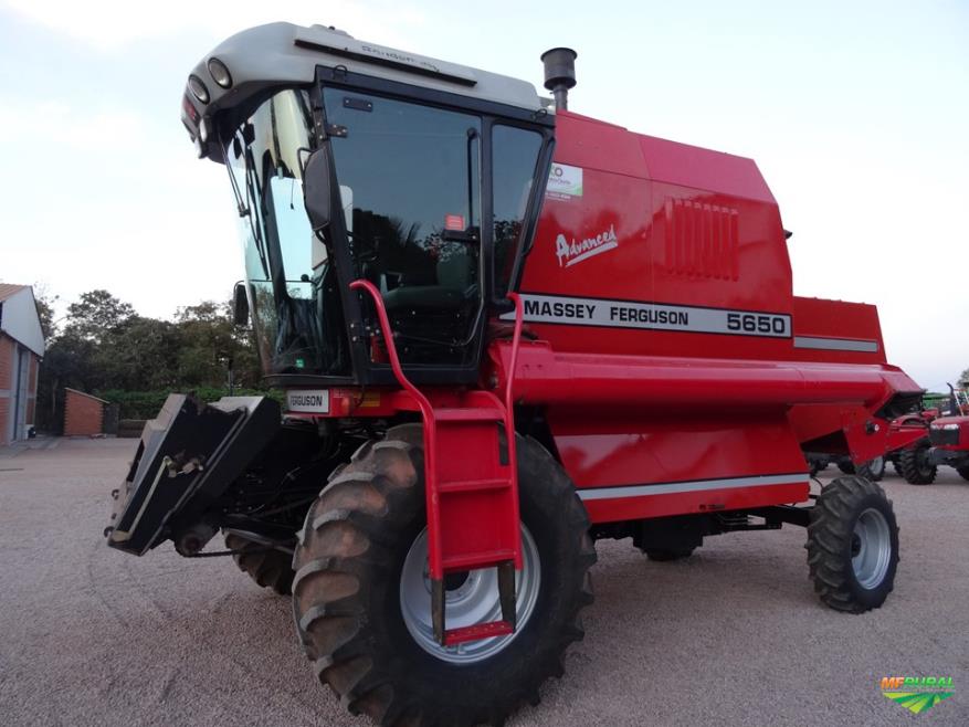 MANUAL DO OPERADOR MASSEY FERGUSON - MF5650 SR - 2013