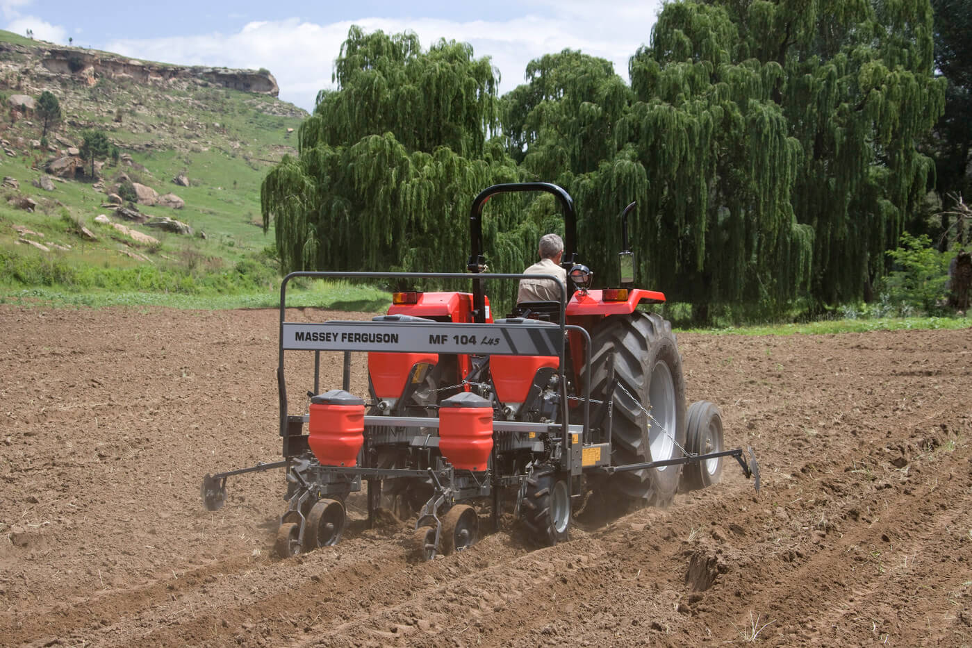 MANUAL DO OPERADOR MASSEY FERGUSON - MF100 - 2012 - PLANTADORA