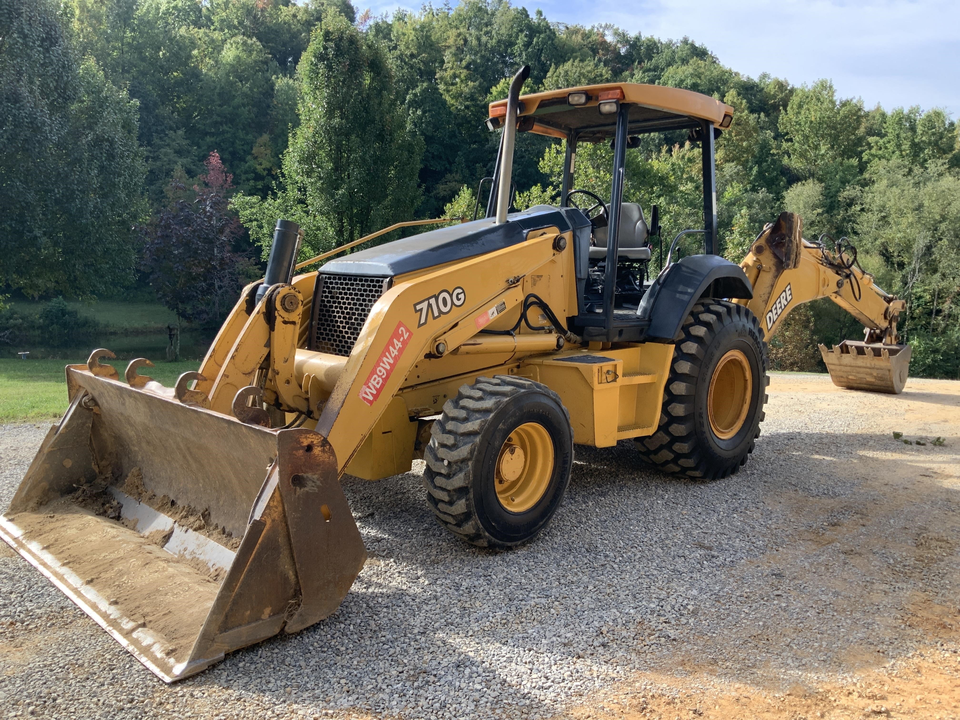CATALOGO DE PEÇAS RETROESCAVADEIRA - 710G JOHN DEERE