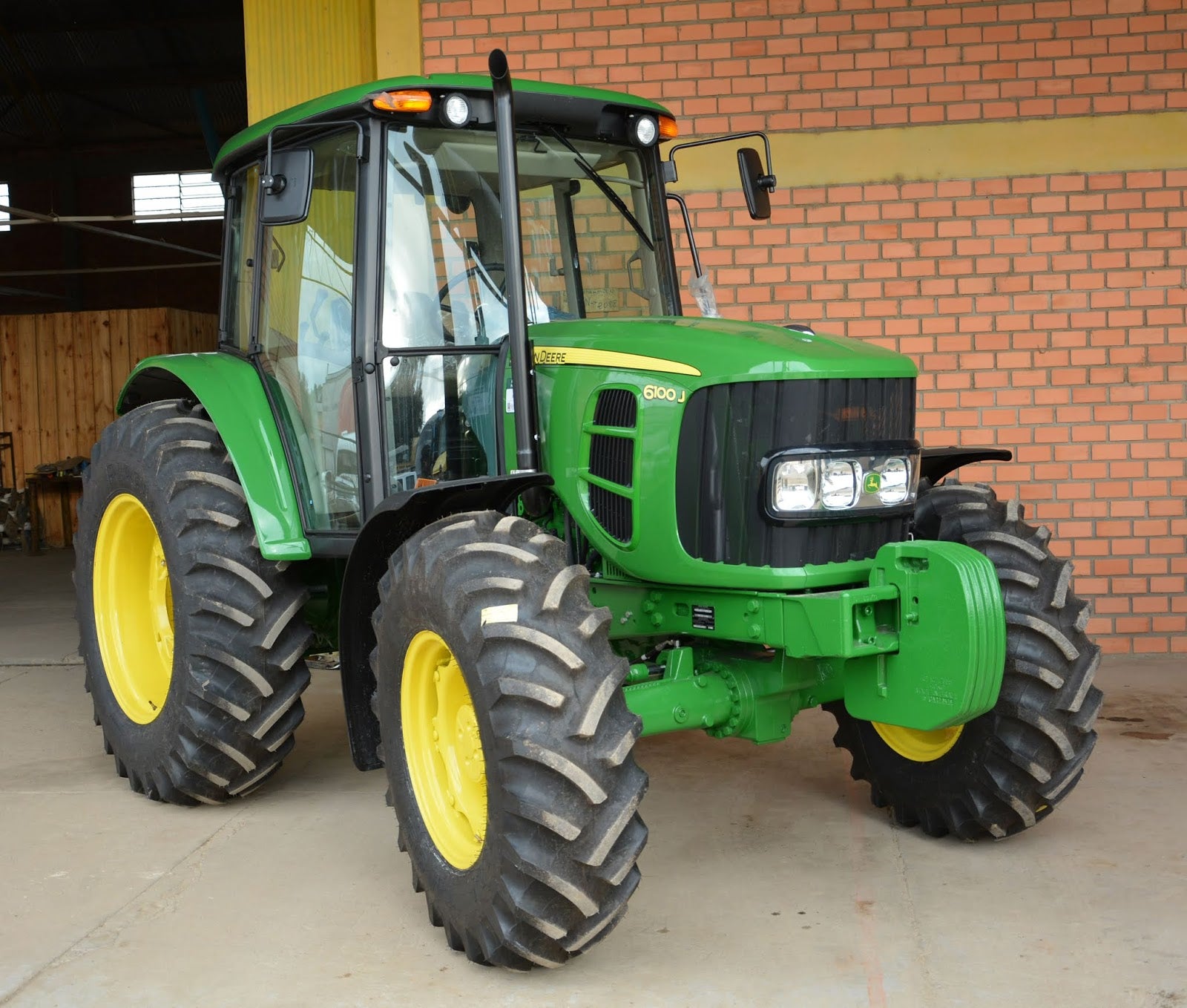 CATALOGO DE PEÇAS TRATOR - 6100J JOHN DEERE