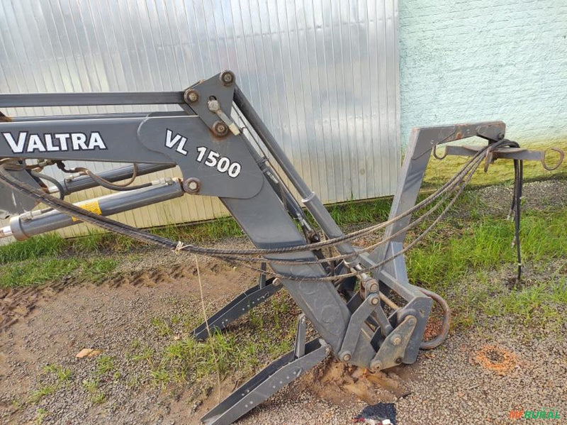 Manual do Operador Valtra - Vl 1500 - 2011 - Plaina Agricola Frontal