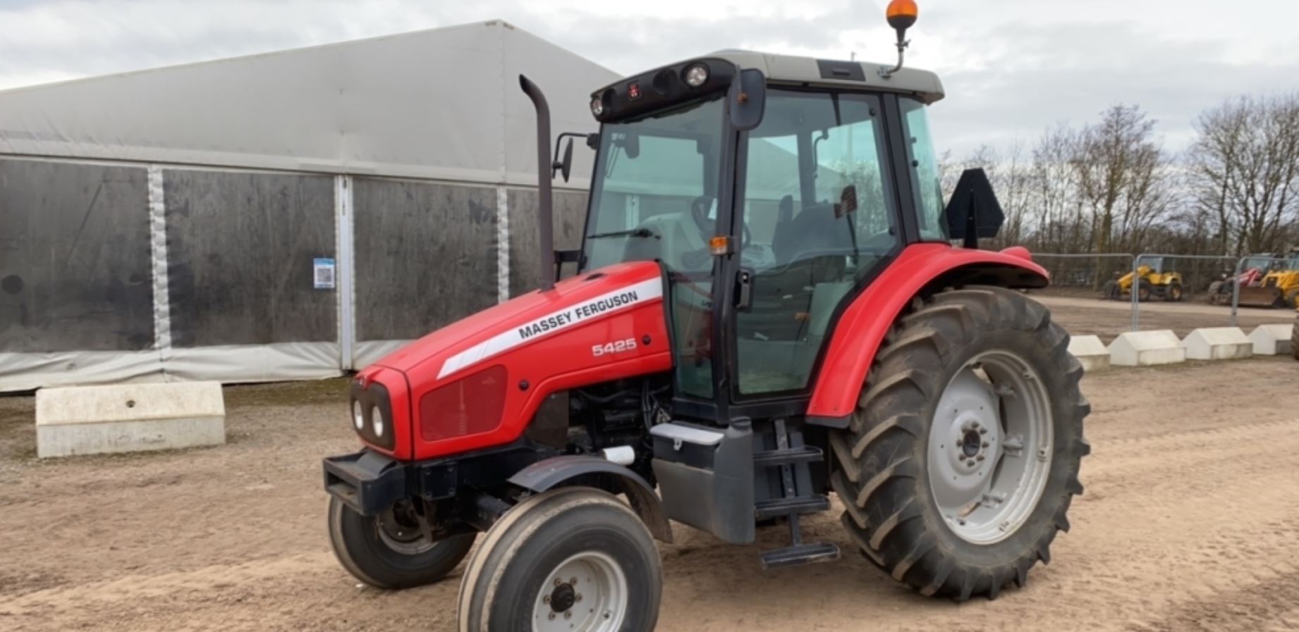 MANUAL DO OPERADOR MASSEY FERGUSON - 5425, 5435, 5445-TIER 3