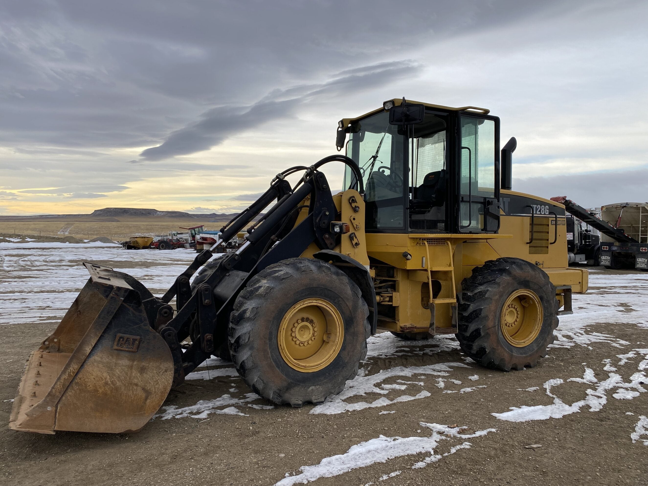 CATALOGO DE PEÇAS PÁ CARREGADEIRA - IT28G CATERPILLAR