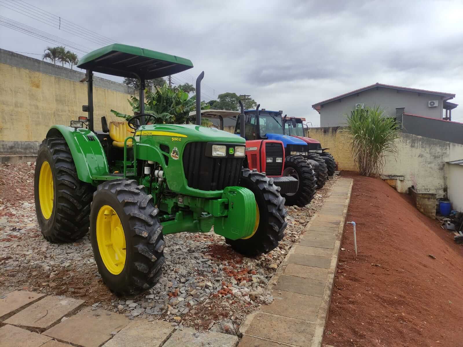 CATALOGO DE PEÇAS TRATOR - 5090E JOHN DEERE