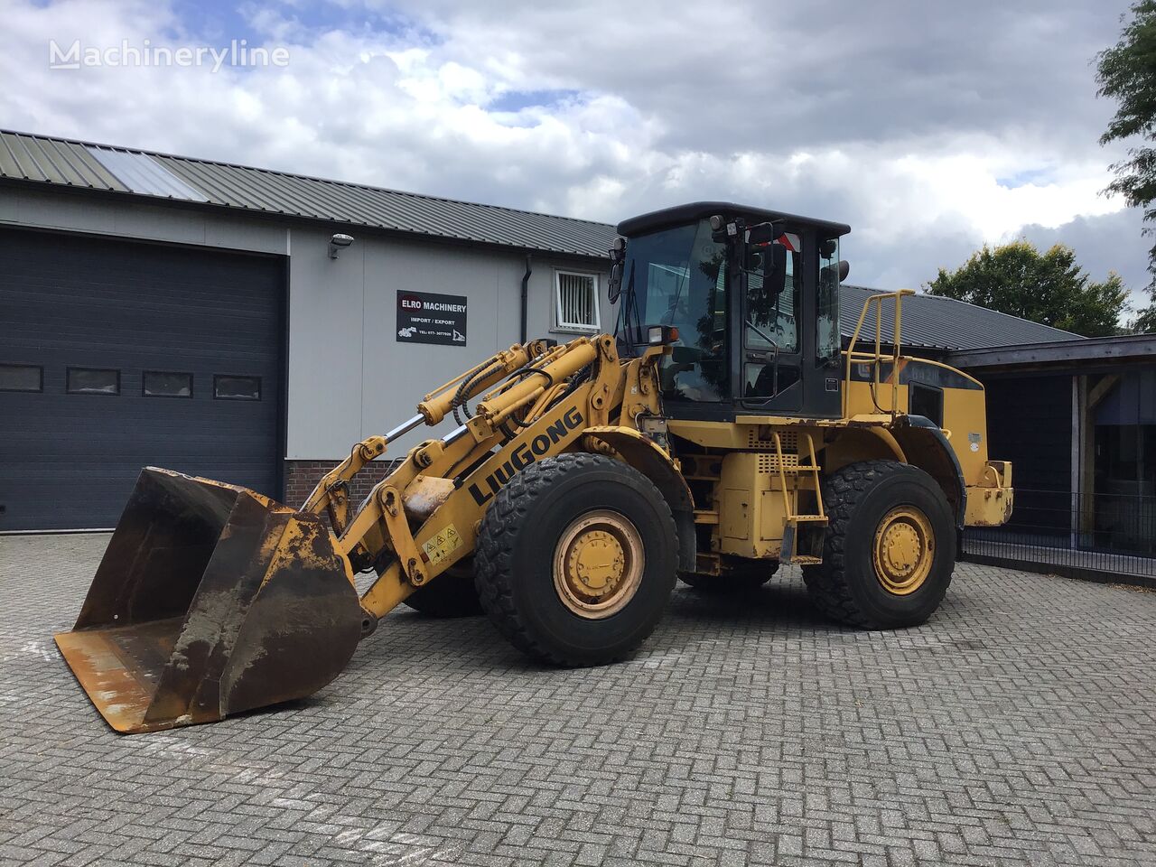 MANUAL DE OPERAÇÃO E MANUTENÇÃO PÁ CARREGADEIRA - CLG856 LIUGONG