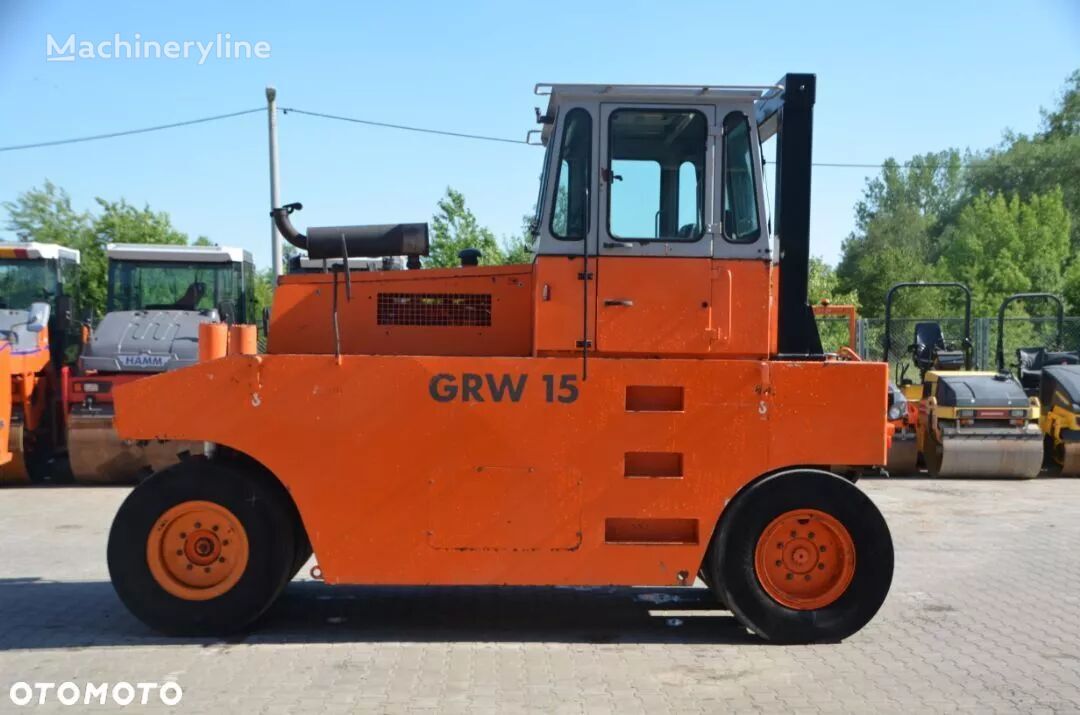 MANUAL DO OPERADOR COMPACTADOR DE PNEUS  GRW  1024 HAMM
