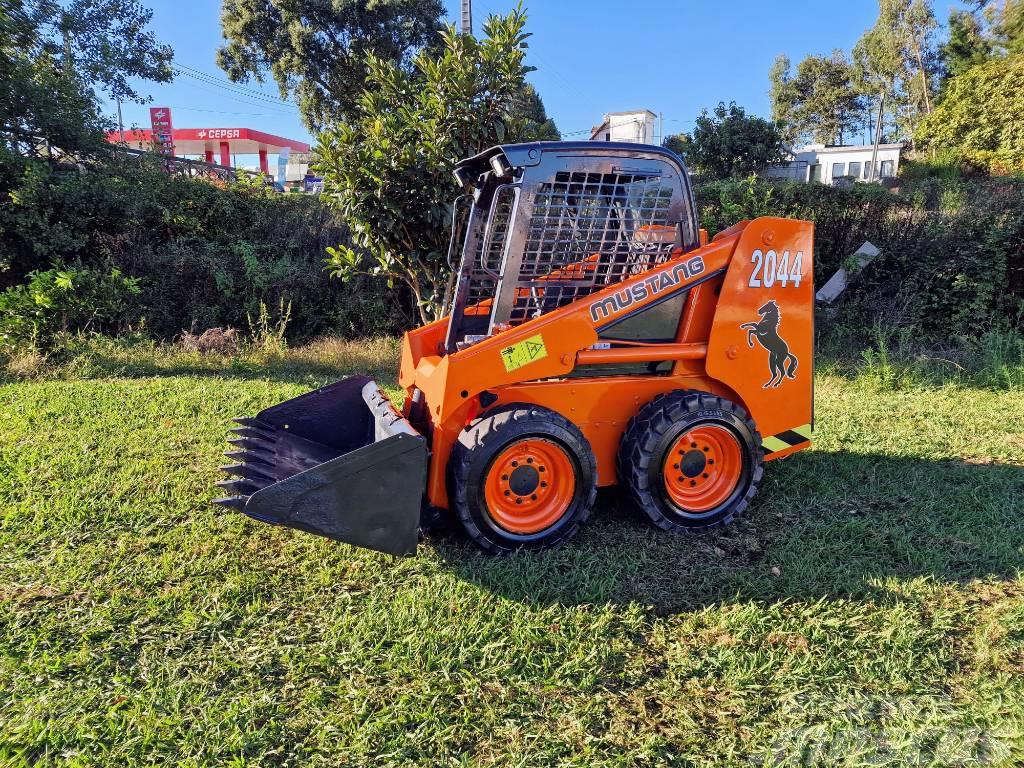 CATALOGO DE PEÇAS MINICARREGADEIRA  2044 MUSTANG