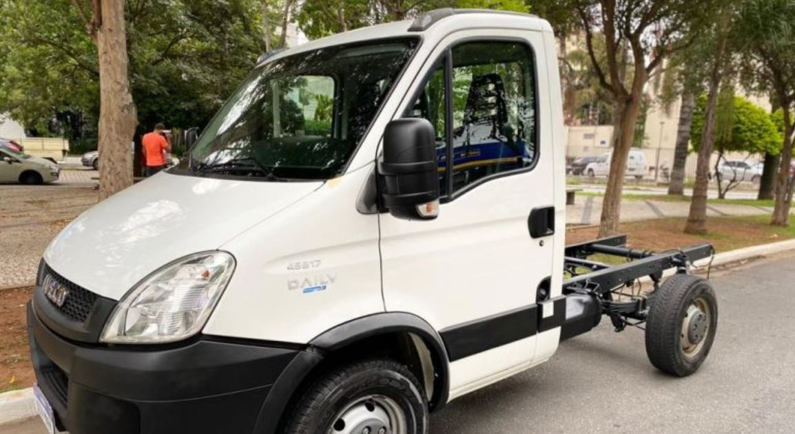 CATÁLOGO DE PEÇAS IVECO - EURO 5 DAILY 45S17 ECOLINE - CABINE SIMLPES