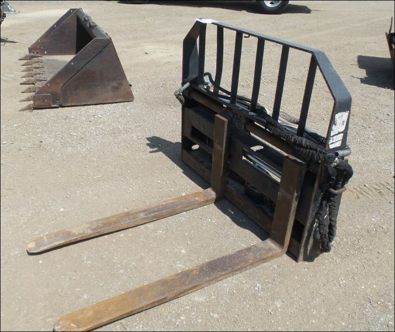 Manual De Serviço BOBCAT - Hydraulic Pallet Fork 42\48 Model