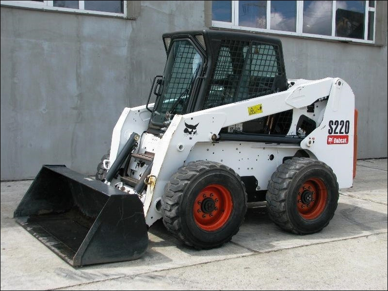 Manual De Serviço BOBCAT - S220 Turbo\S220 Turbo HF - Mini Carregadeira