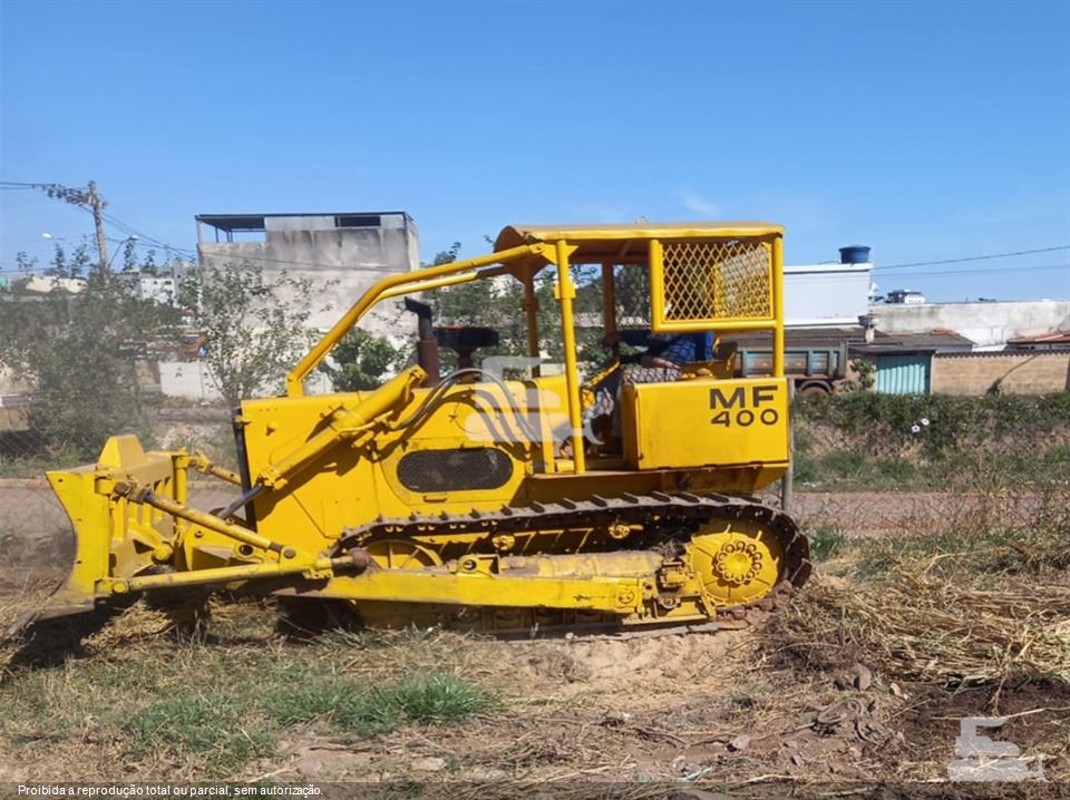 CATALOGO DE PEÇAS MASSEY FERGUSON - MF400 - TRATOR ESTEIRA