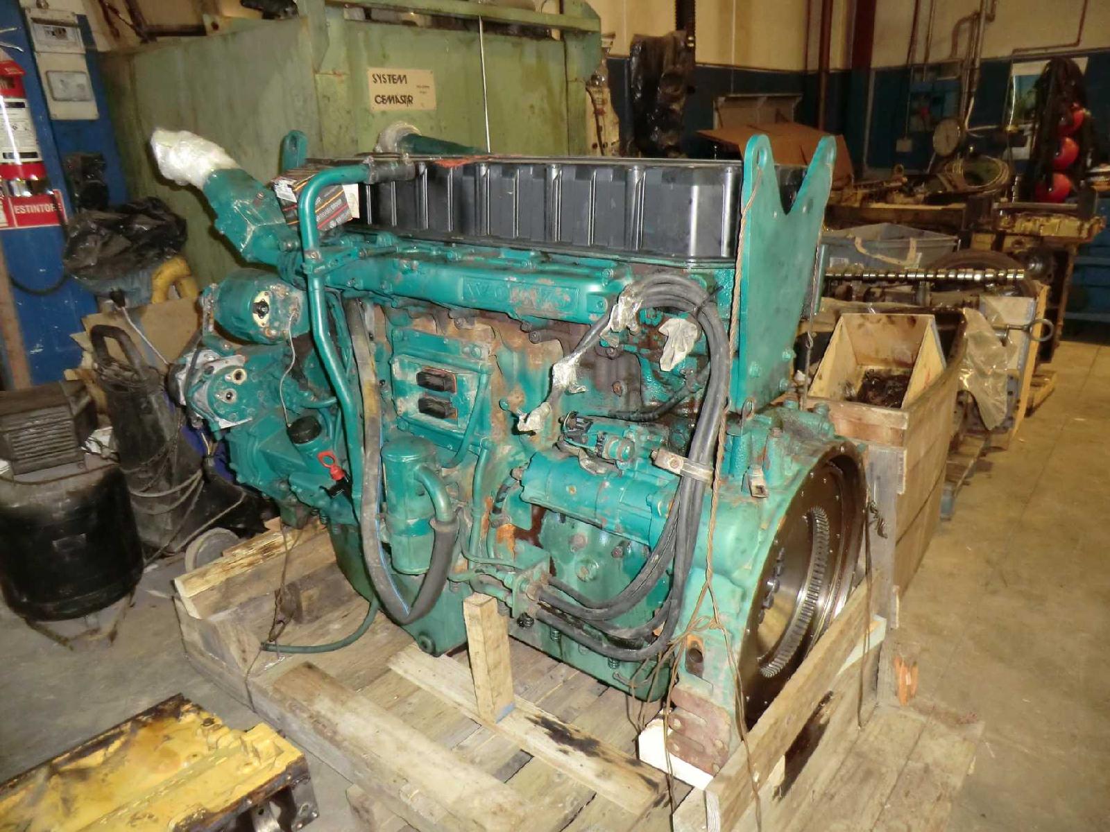 MANUAL DE SERVIÇO DE OFICINA MOTOR - D5E - (MAQUINAS VOLVO)