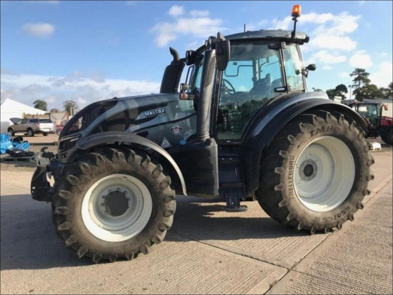 Catálogo De Peças Valtra - T214V (T4 SERIES) - Trator