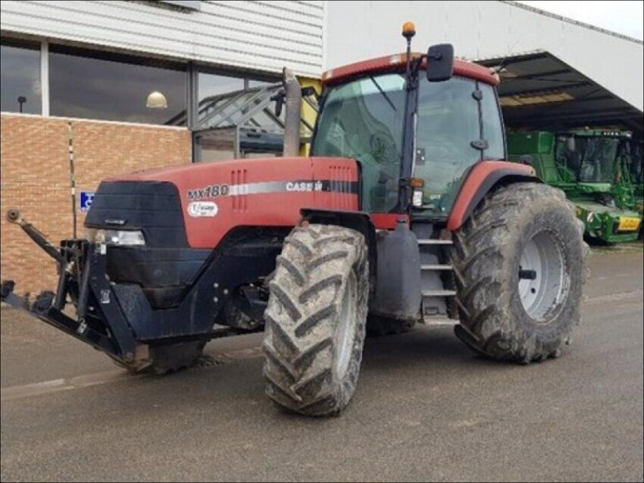 Catalogo De Pecas CASE IH - MX180 - MAGNUM - 2000\2002 - Trator