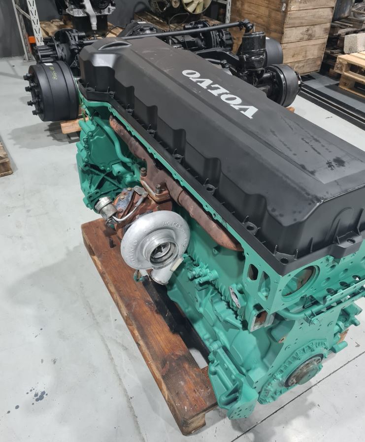 MANUAL DE SERVIÇO DE OFICINA MOTOR - D13E - (MAQUINAS VOLVO)