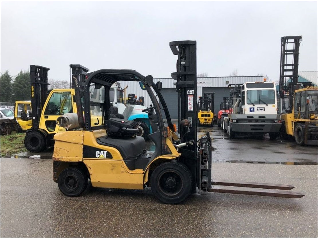 Catalogo De Peças CATERPILLAR - GP35N - Empilhadeira