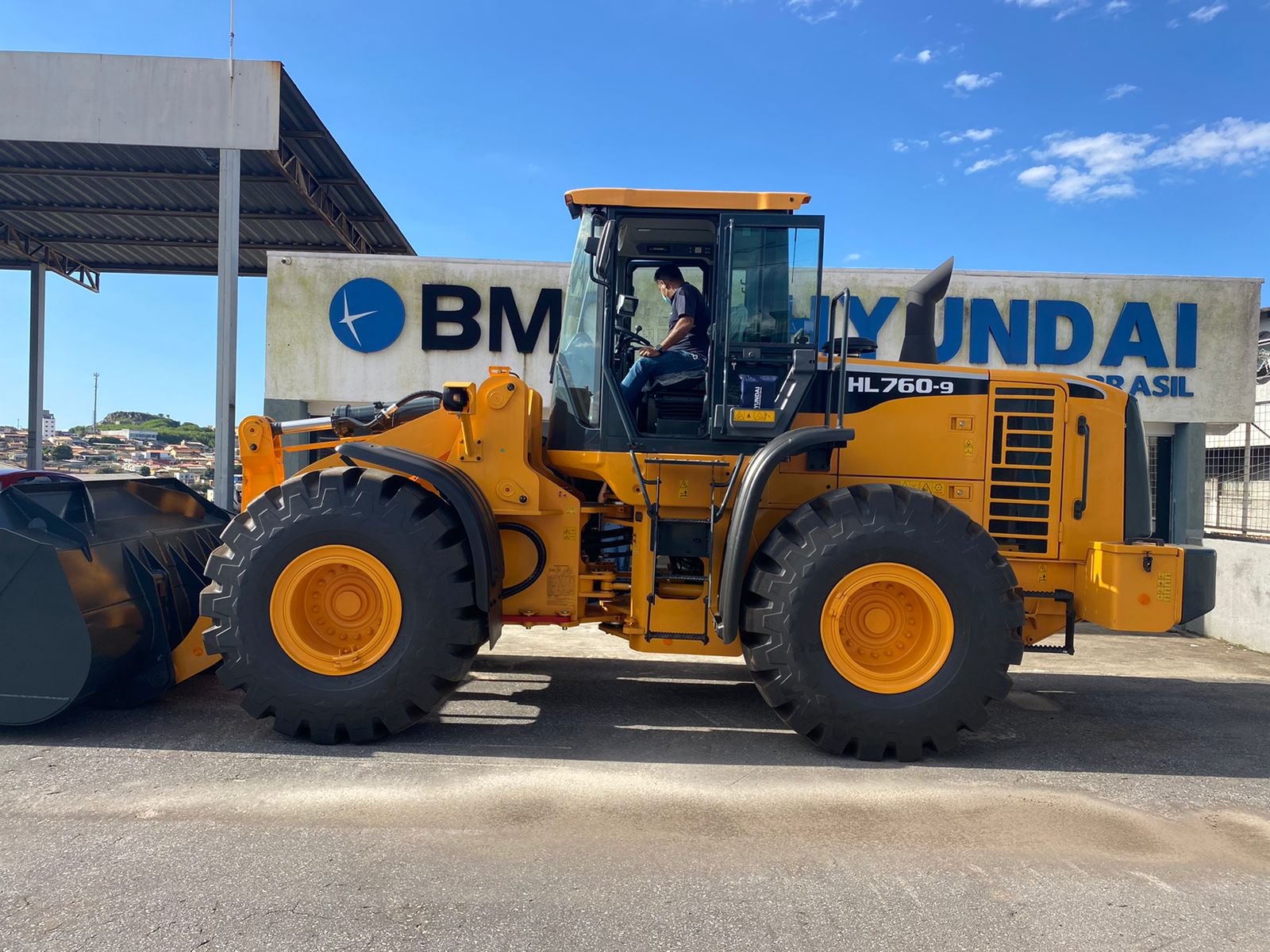Manual do Operador Hyundai - Hl760-9 Prime (t3) - Pá Carregadeira