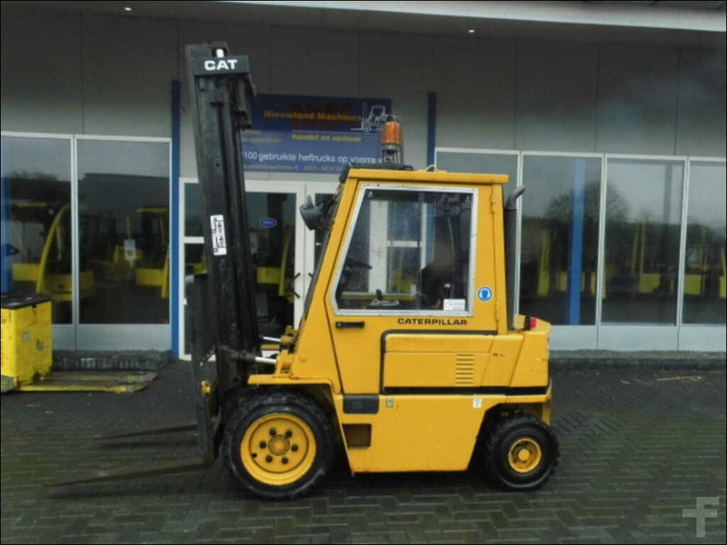 Catalogo De Peças CATERPILLAR - V40D SA - Empilhadeira