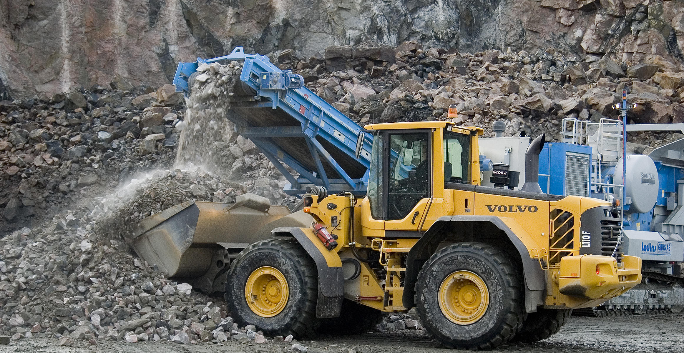 MANUAL DE SERVIÇO DE OFICINA VOLVO - L110F - PA CARREGADEIRA