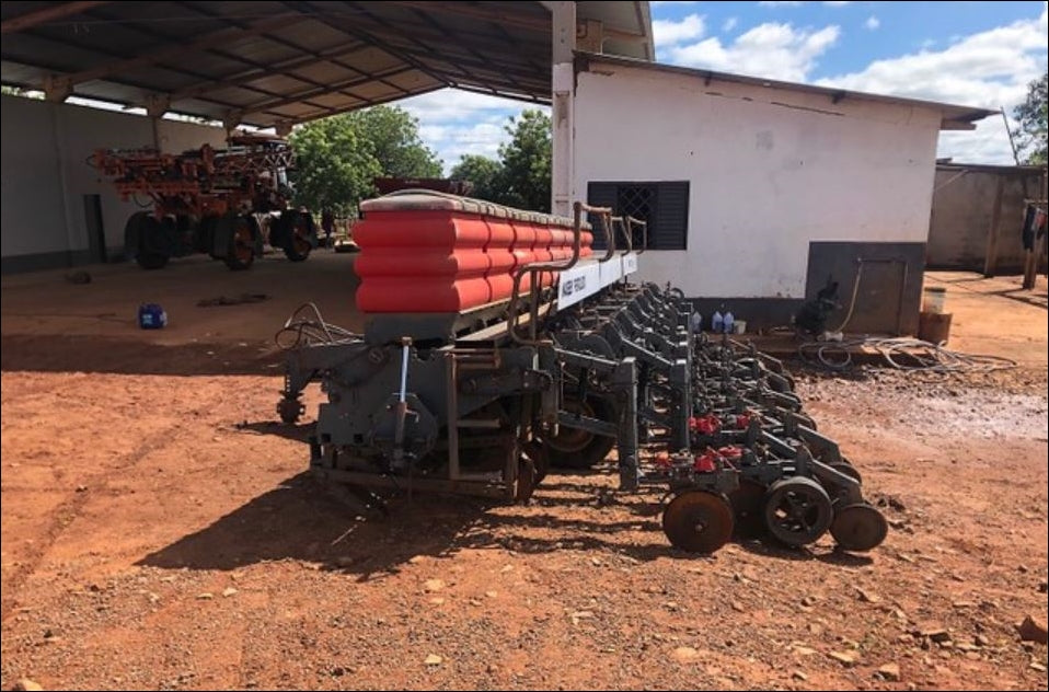 CATÁLOGO DE PEÇAS MASSEY FERGUSON - MF515 - 517 H\HF