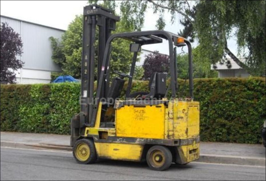 Catalogo De Peças CATERPILLAR - MC60D SA - Empilhadeira
