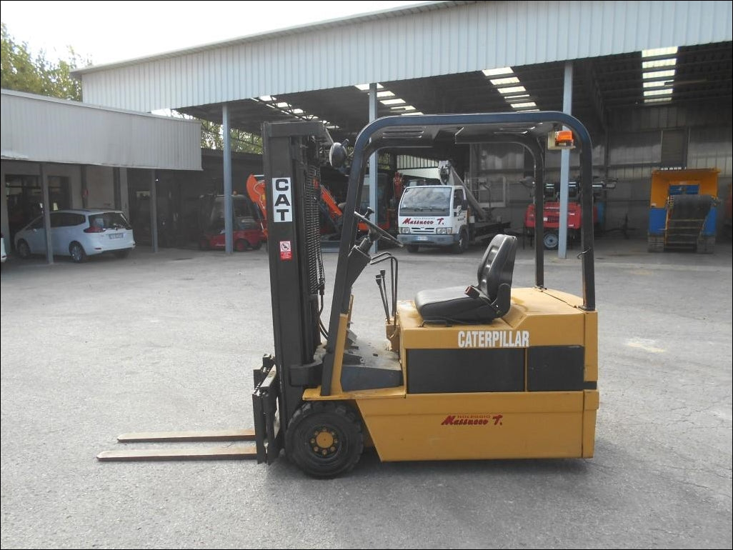 Catalogo De Peças CATERPILLAR - F35 - Empilhadeira