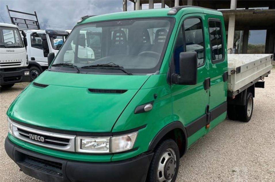CATÁLOGO DE PEÇAS IVECO - EURO 3 - NOVA DAILY 35C14 - CABINE DUPLA