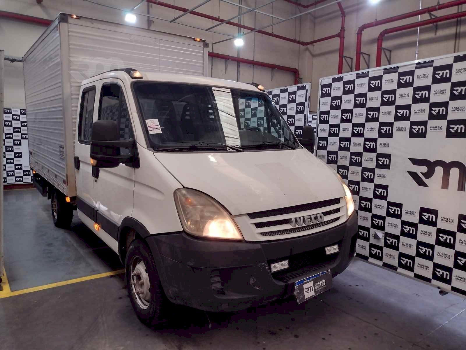 CATÁLOGO DE PEÇAS IVECO - EURO 3 - NOVA DAILY 45S14 - CABINE DUPLA