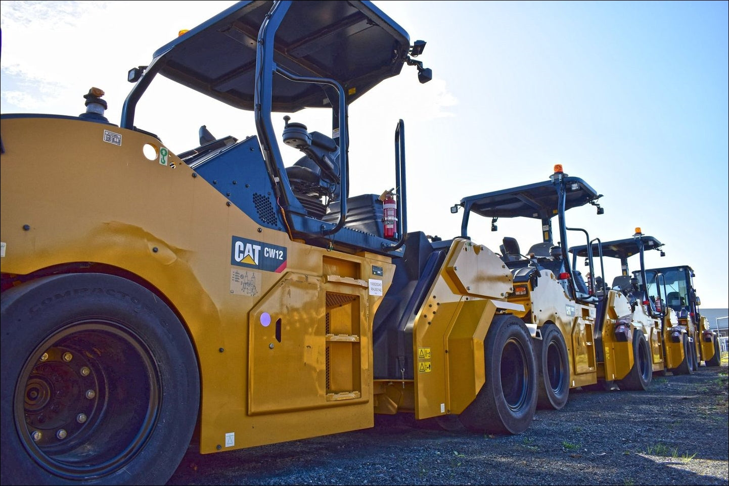 Manual de Serviço CATERPILLAR - CW12 - Rolo Compactador Pneumático (Inglês) PDF
