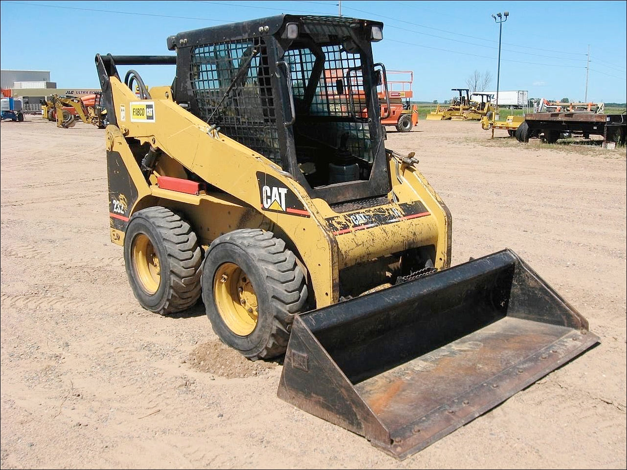 CATALOGO DE PEÇAS CATERPILLAR - 232 - MINI CARREGADEIRA EM PDF