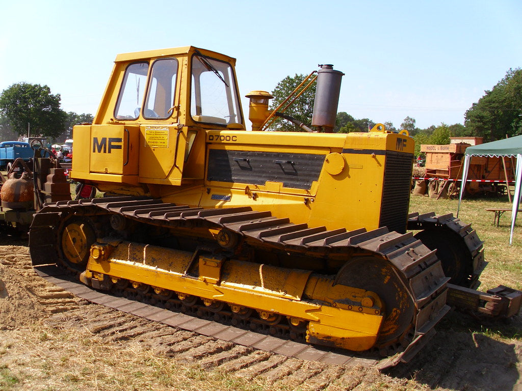 CATALOGO DE PEÇAS MASSEY FERGUSON - D700C - TRATOR ESTEIRA