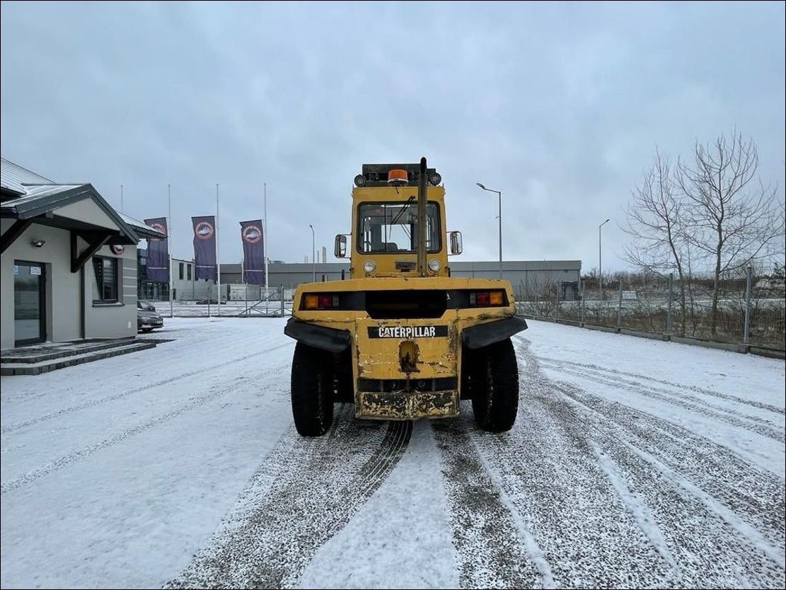 Catalogo De Peças CATERPILLAR - DP135N - Empilhadeira