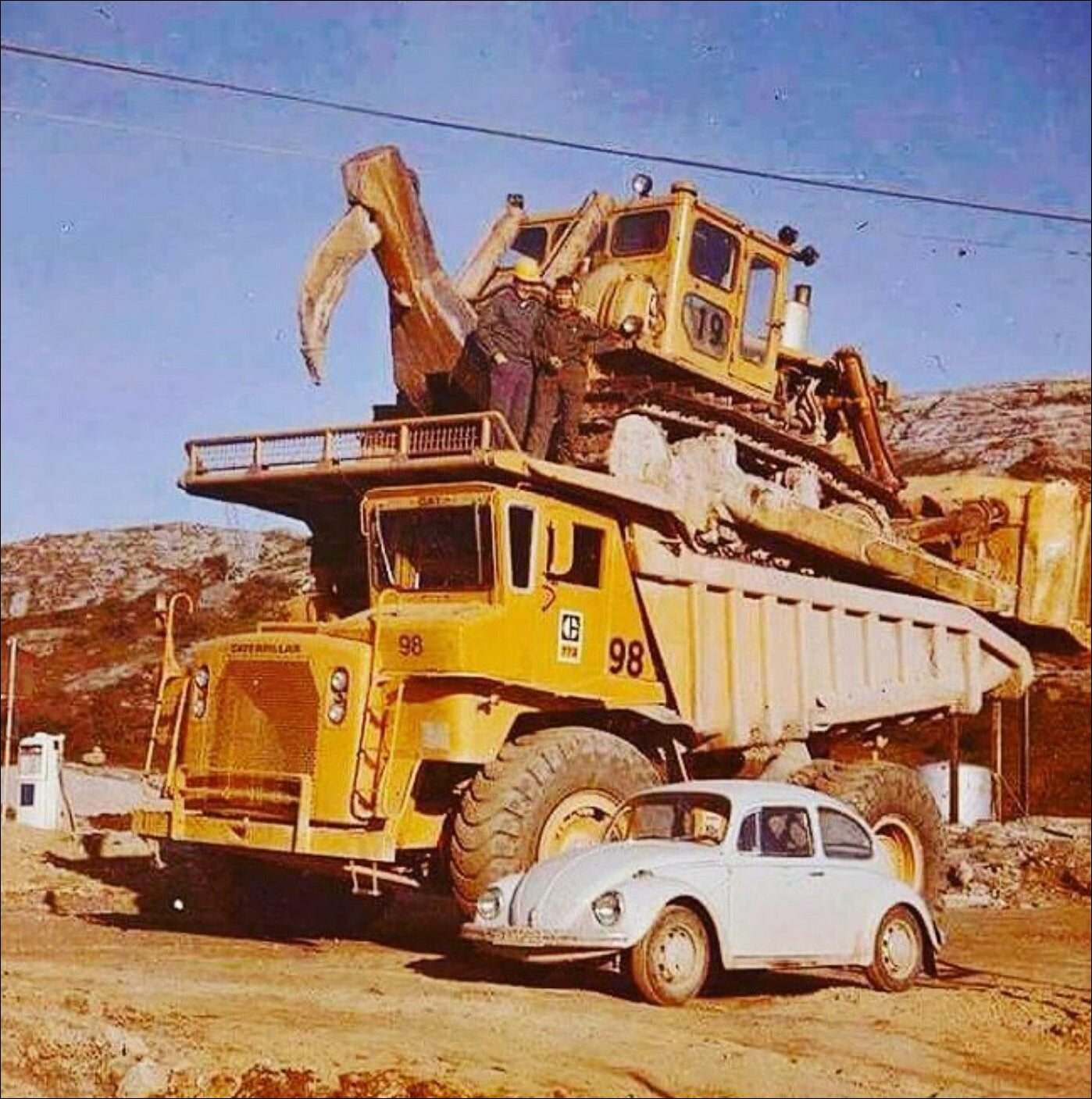 CATALOGO DE PEÇAS CATERPILLAR - 773 - CAMINHÃO BASCULANTE EM PDF