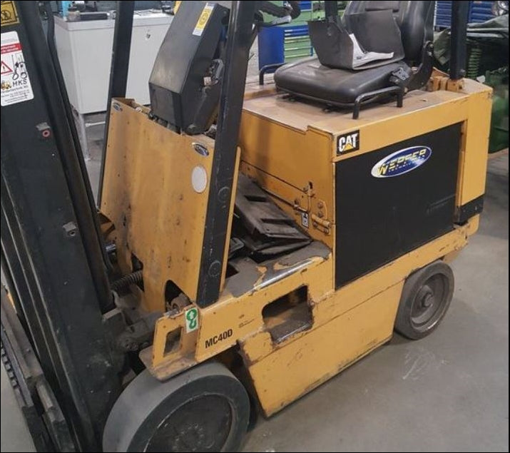 Catalogo De Peças CATERPILLAR - MC40D - Empilhadeira