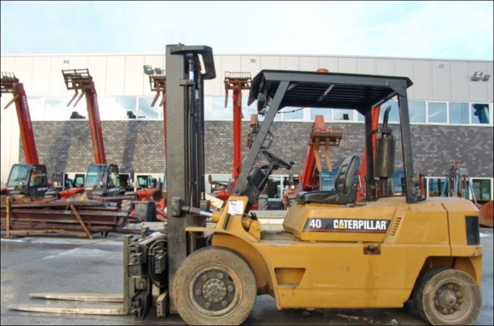 Catalogo De Peças CATERPILLAR - DP40 - Empilhadeira