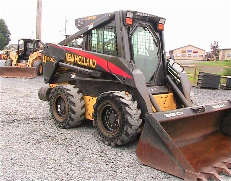 Catalogo De Pecas New Holland LS190-B - Carregad - 2004/2006