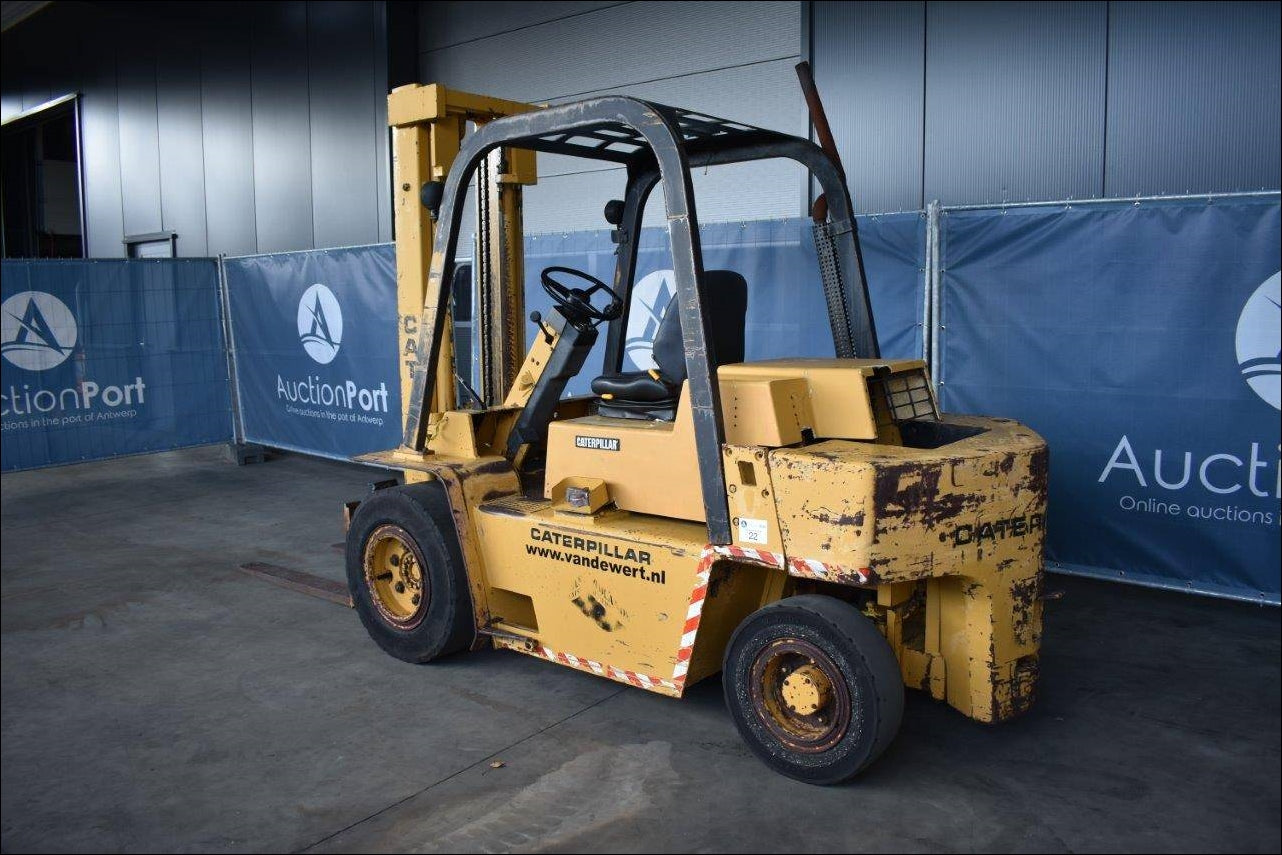 Catalogo De Peças CATERPILLAR - V90E - Empilhadeira