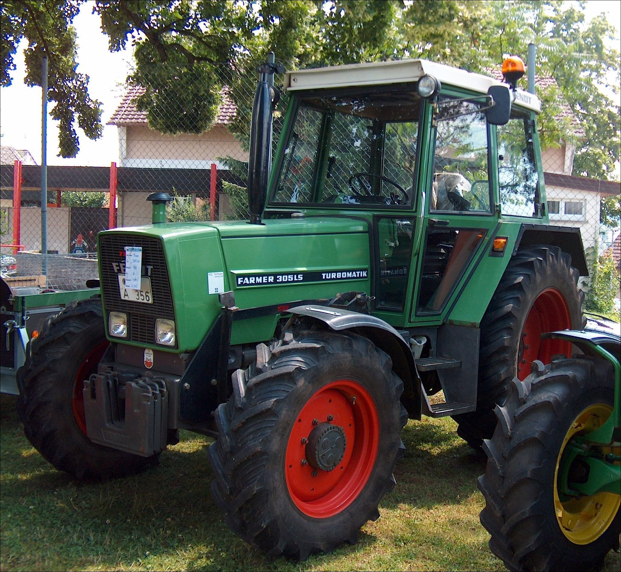 Catalogo De Peças FENDT - FARMER 305 - Trator