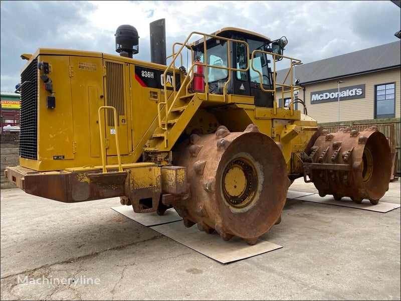 Manual de Serviço CATERPILLAR - 836H - Compactador De Aterro - ( Inglês )