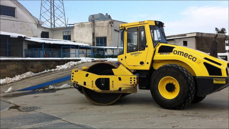 Operação E Instr. De Serviço E Manutenção BOMAG - BW213-D4