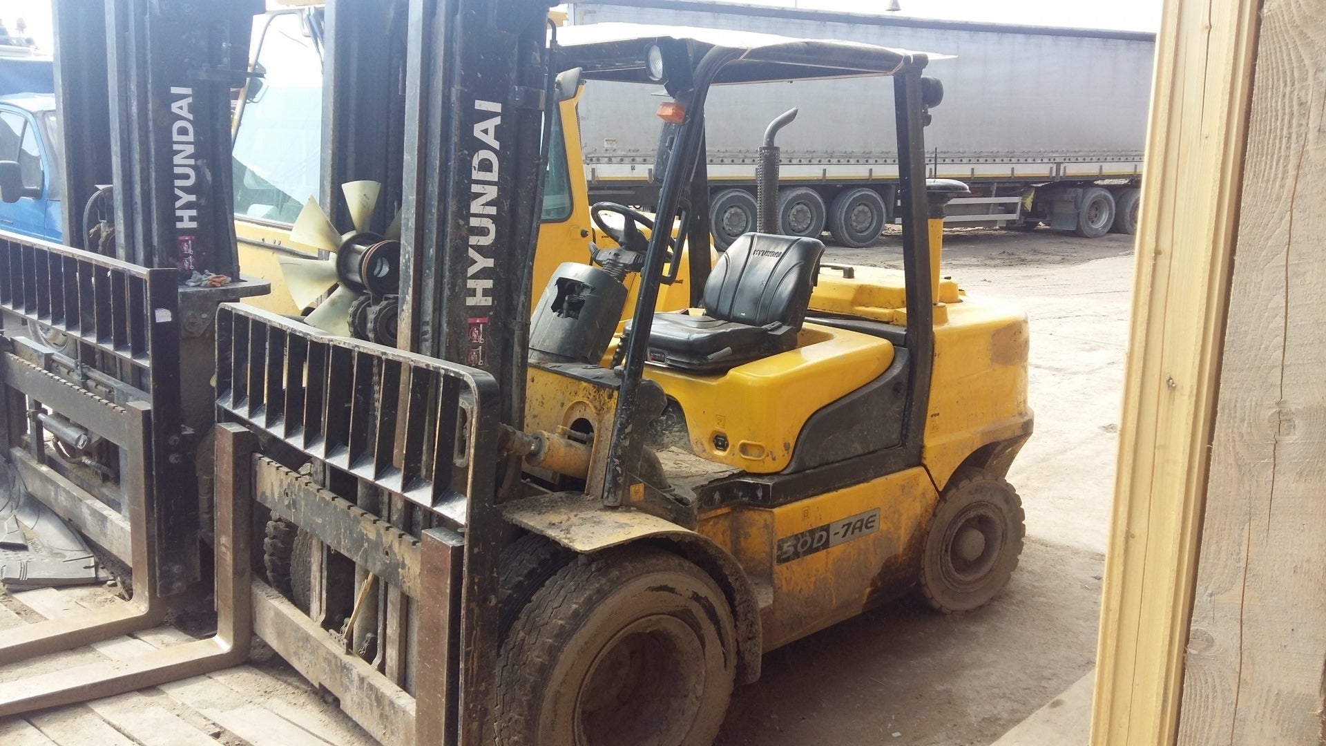 Manual De Serviço HYUNDAI - 35\40\45D-7E,50D-7AE - Empilhadeira